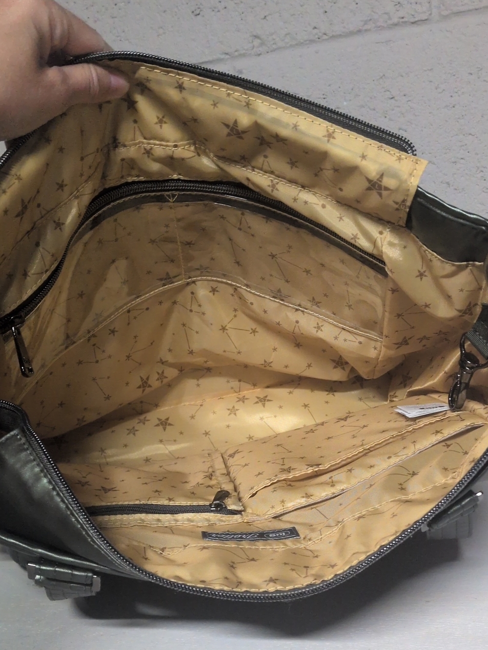 Lug Trotter Tote Bag Metallic Olive, NWT - Picture 10 of 11